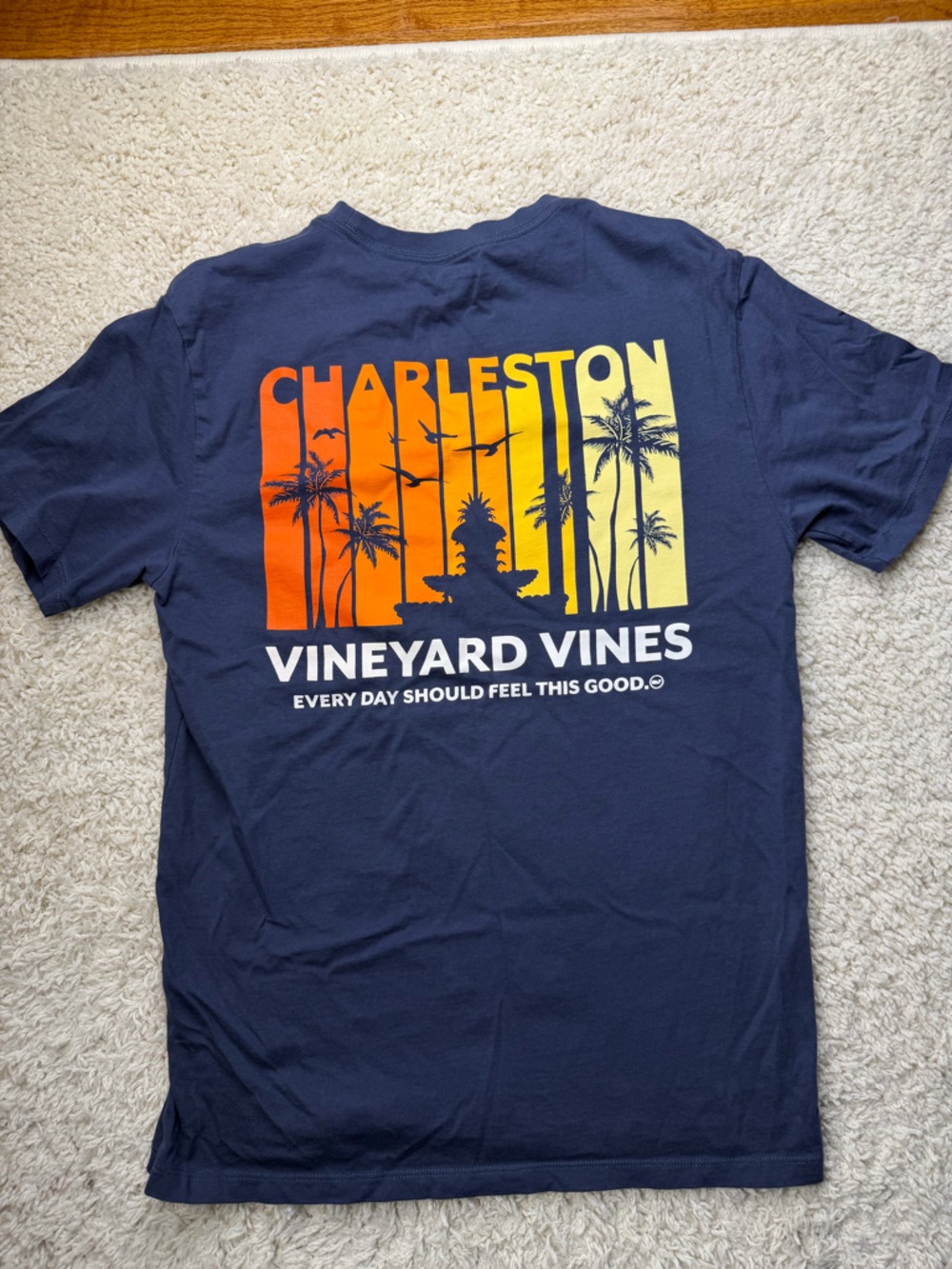 Vineyard Vines XS Charleston Pocket Tee - Picture 2 of 6
